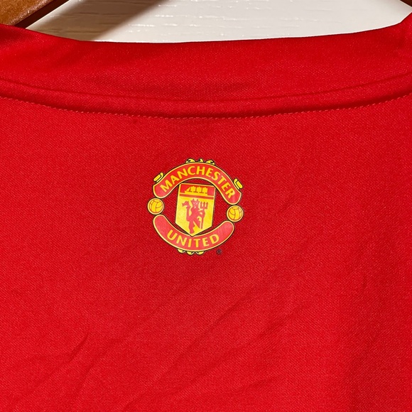 Manchester United Soccer Shirt Jersey - Picture 6 of 7